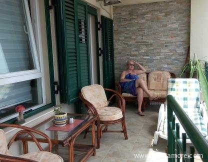 Apartman Aleksandra, Magán szállás a községben Herceg Novi, Montenegr&oacute; - terasa 1